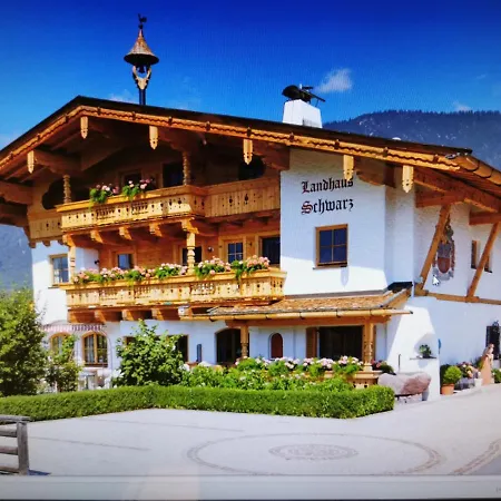 Schwarz Apartment